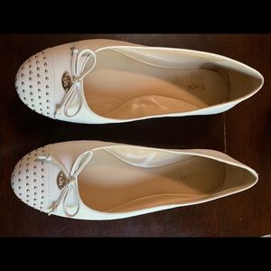 Coach flats in cream size 8